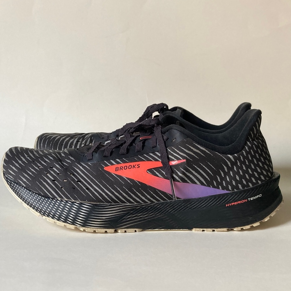 Brooks Hyperion Tempo Black Coral Purple Sneakers 11.5 No Insoles